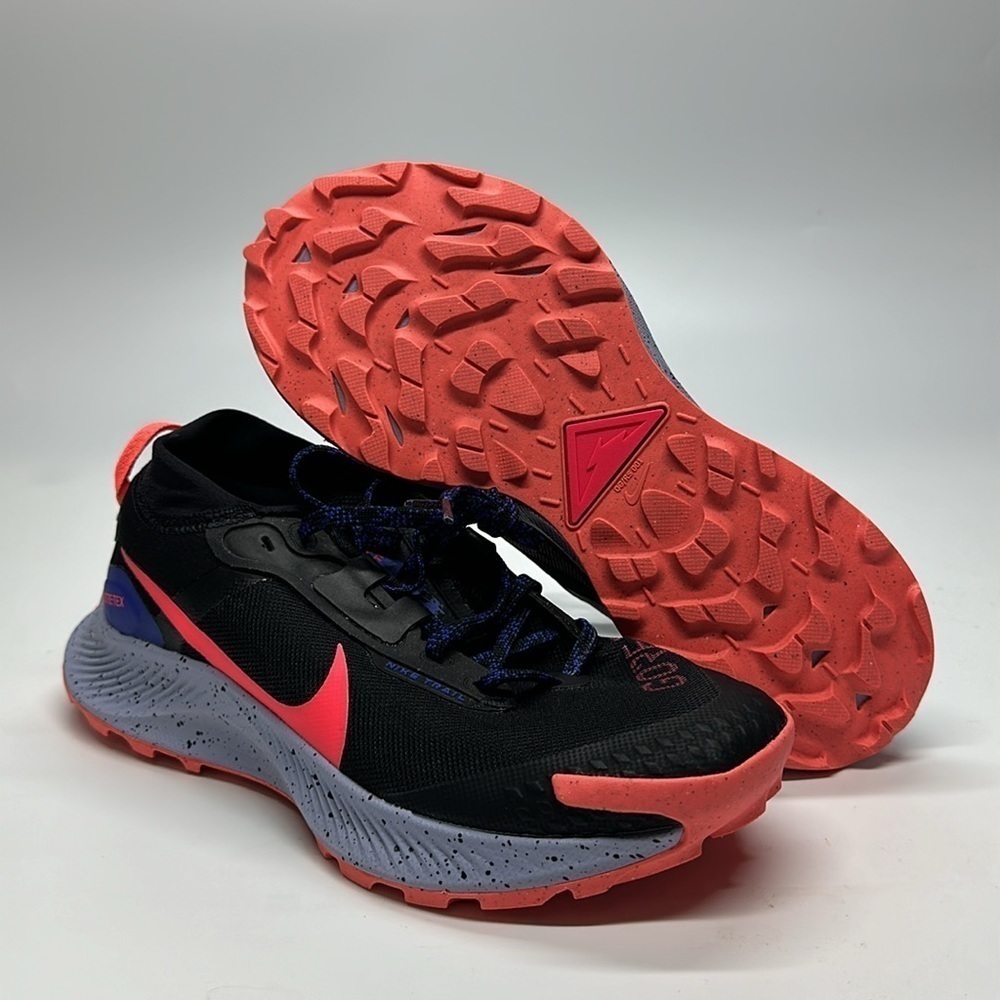 Nike Pegasus Trail 3 Gore-Tex Black/Flash Crimson-Lapis DC8794-002 Womens NWOB